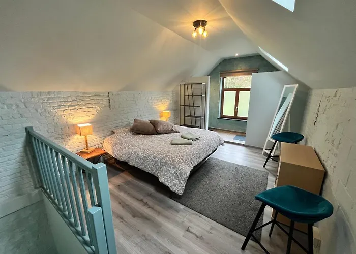 Cosy Little House