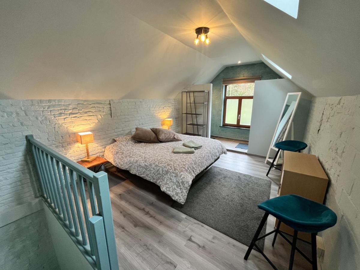 Cosy Little House *